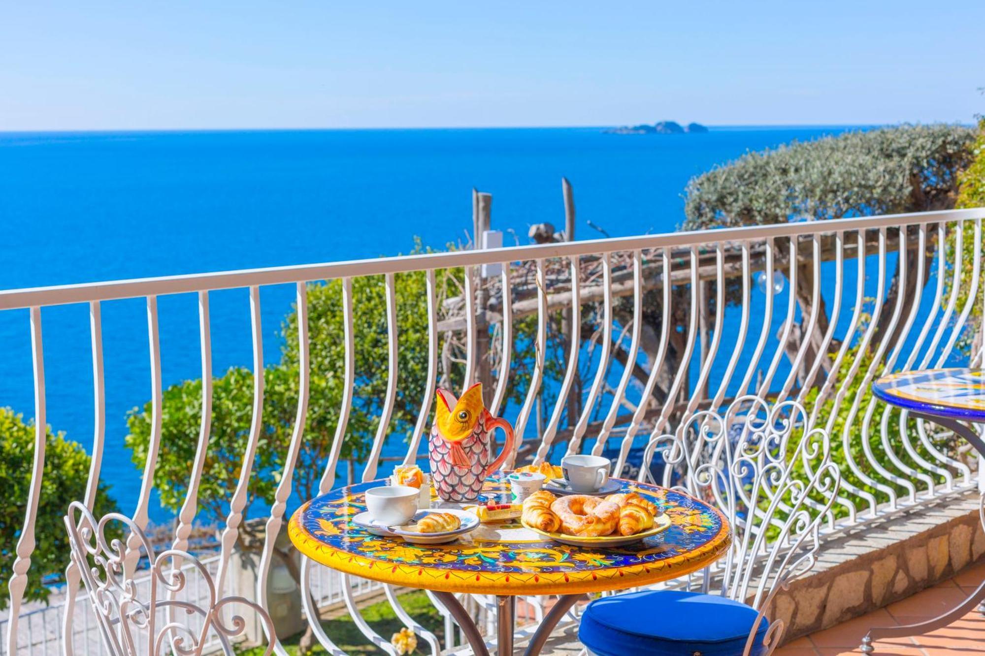 Couette-café La Maliosa 3*